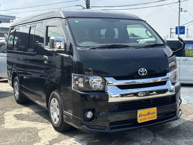 Toyota Hiace 6