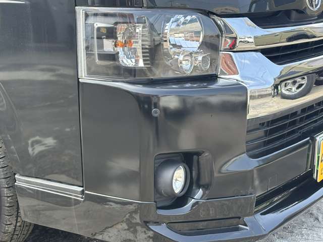 Toyota Hiace 8