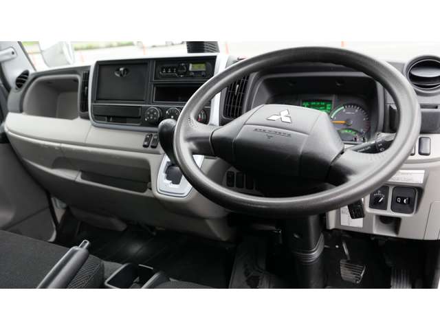 Mitsubishi Fuso Canter 11