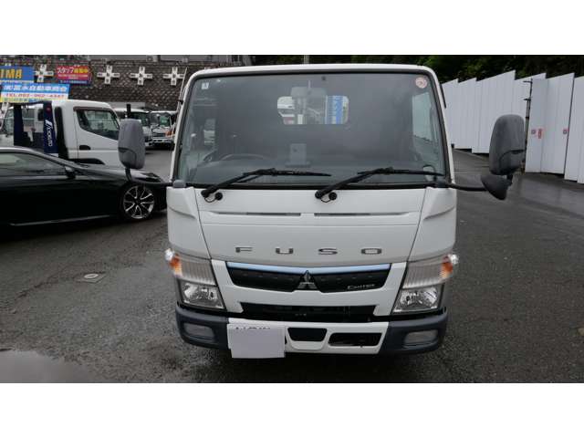 Mitsubishi Fuso Canter 2