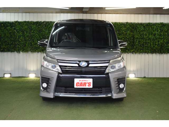Toyota Voxy 11