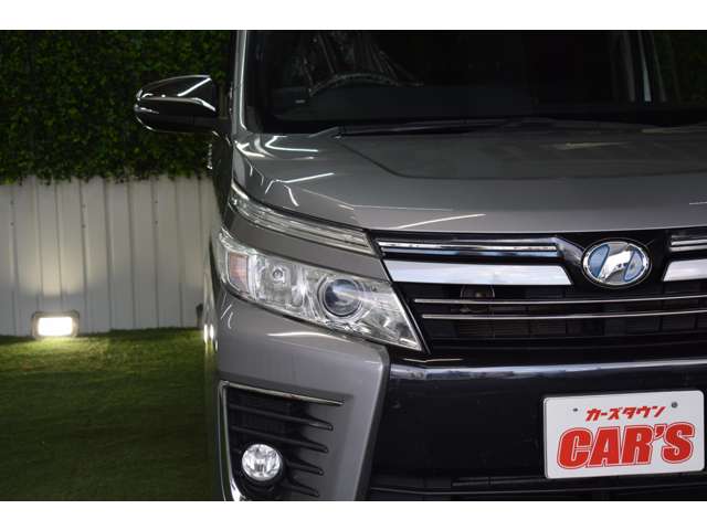 Toyota Voxy 12