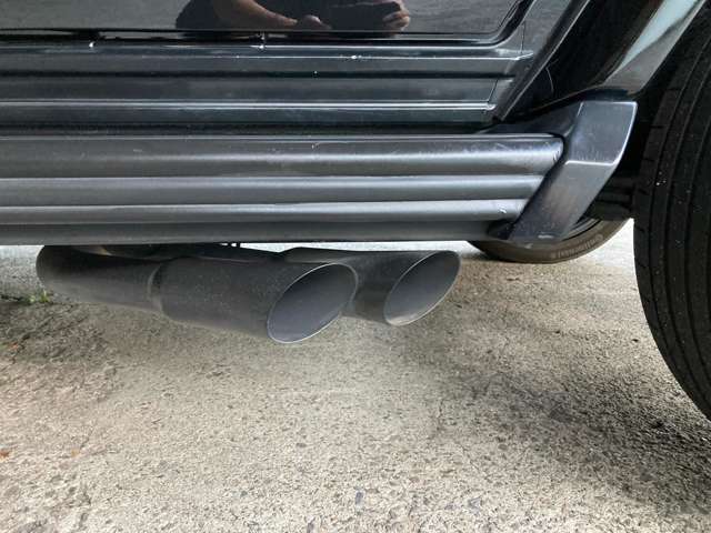 Mercedes-Benz G-Class 4