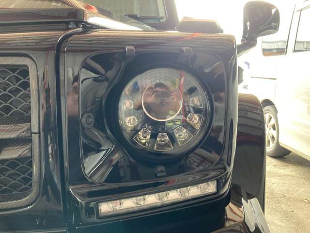 Mercedes-Benz G-Class 10