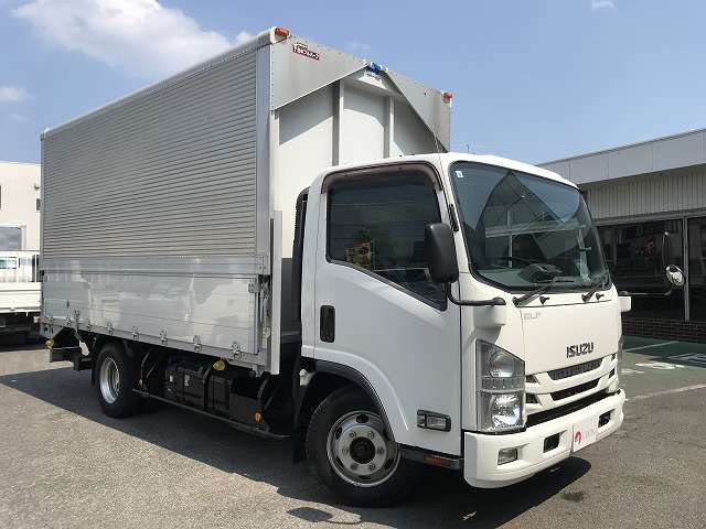 Isuzu Elf 11