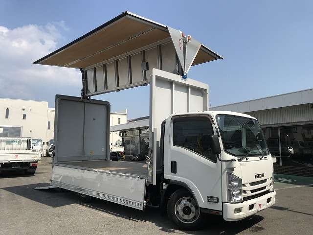Isuzu Elf 3