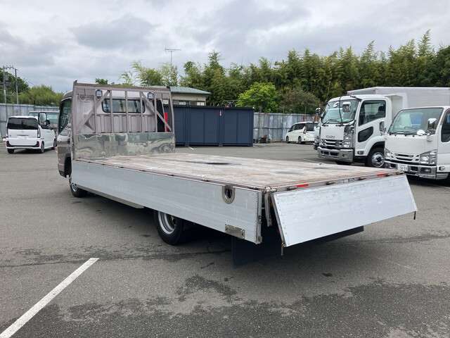 Mitsubishi Fuso Canter 12