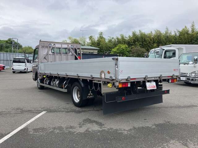 Mitsubishi Fuso Canter 3