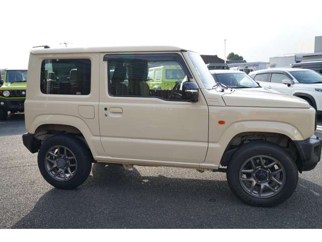 Suzuki Jimny 4