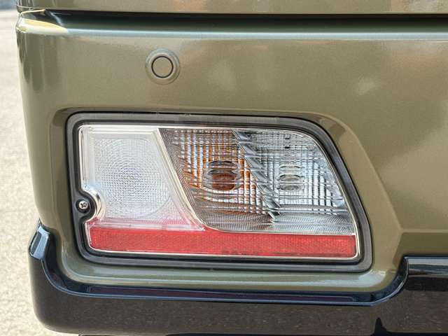 Daihatsu Atrai 12