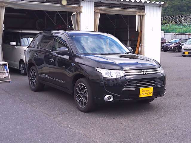 Mitsubishi Outlander PHEV 3