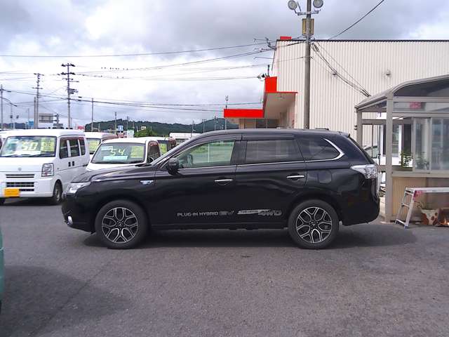 Mitsubishi Outlander PHEV 8