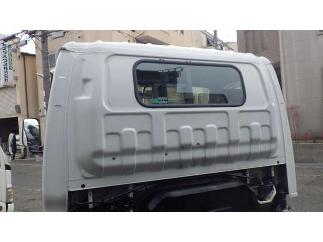 Isuzu Elf 9