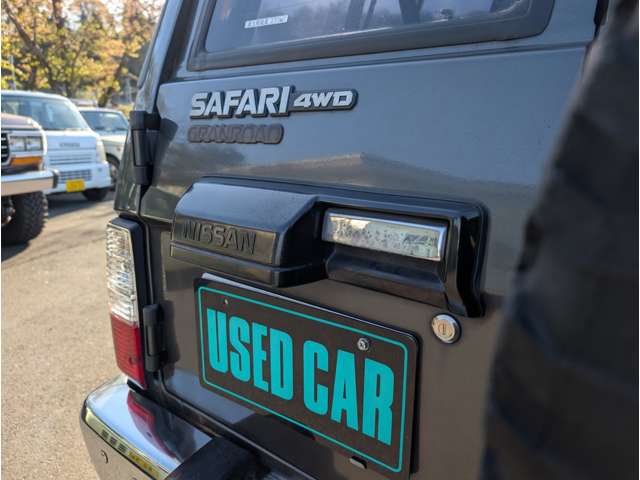 Nissan Safari 8