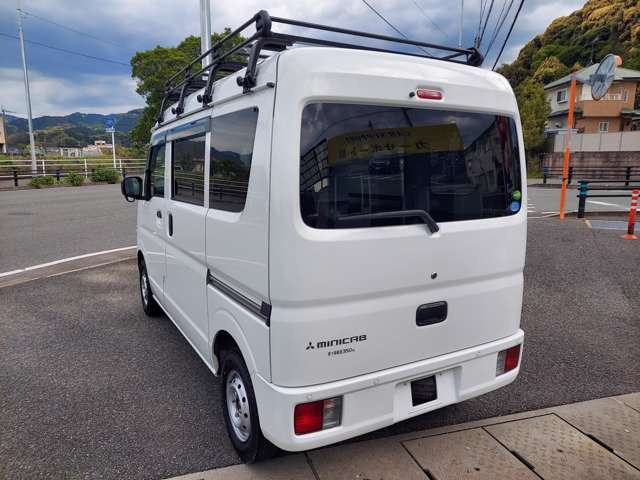 Mitsubishi Minicab Van 8