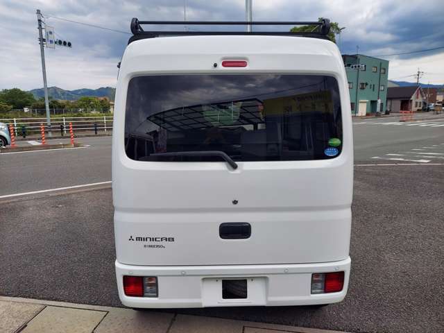 Mitsubishi Minicab Van 9