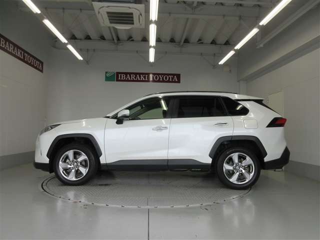 Toyota RAV4 2