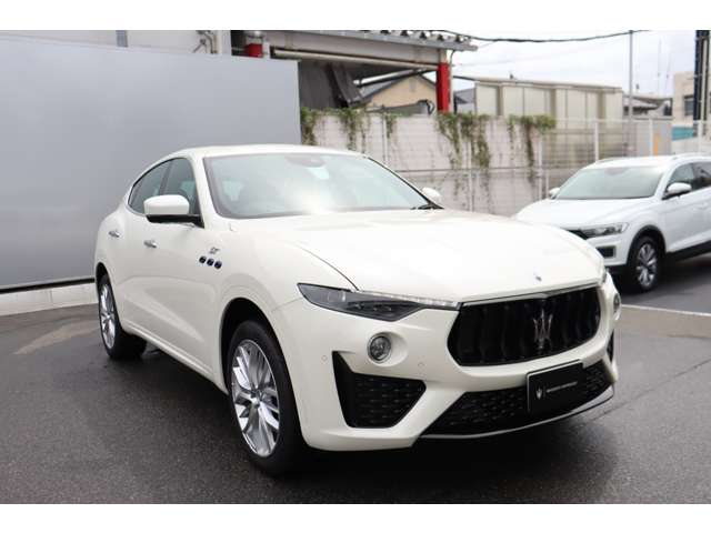 Maserati Levante 3