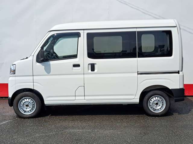 Daihatsu Hijet Cargo 11