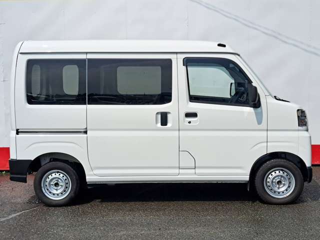 Daihatsu Hijet Cargo 9