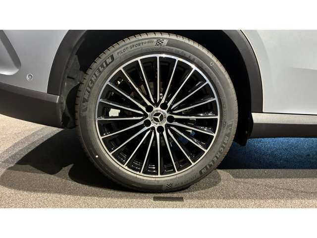Mercedes-Benz GLC 7