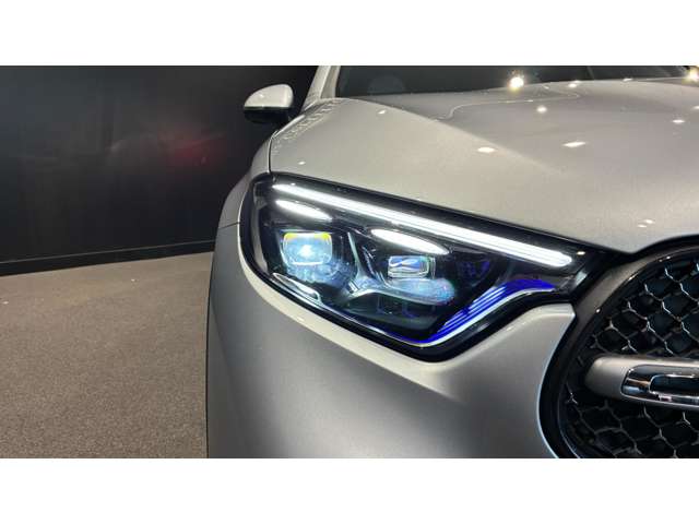 Mercedes-Benz GLC 10