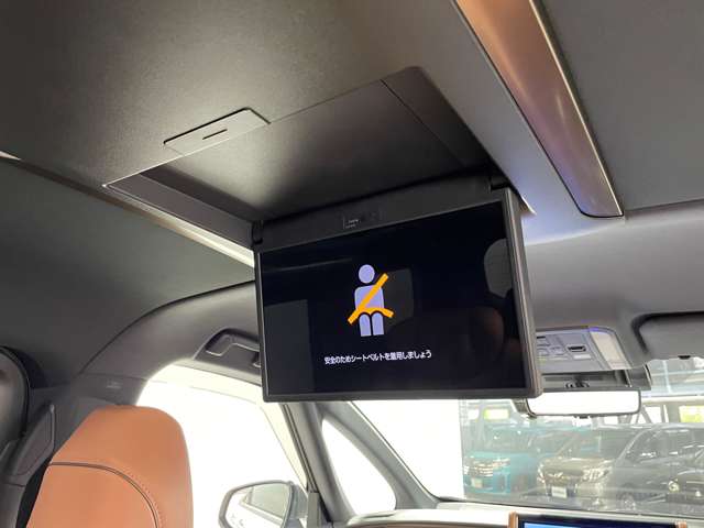 Toyota Vellfire 4