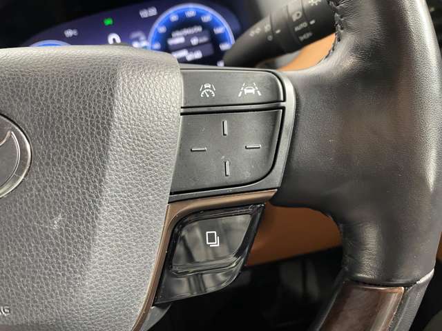 Toyota Vellfire 8