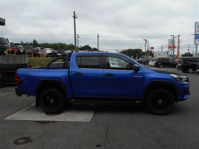Toyota Hilux 12