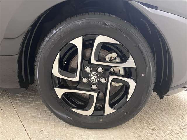 Toyota Sienta 8