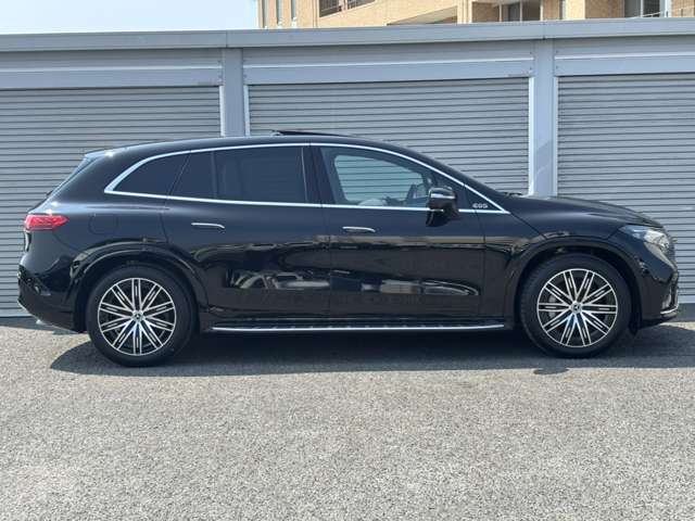 Mercedes-Benz EQS SUV 10