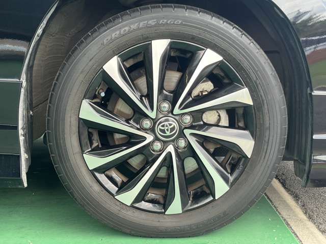 Toyota Noah 9