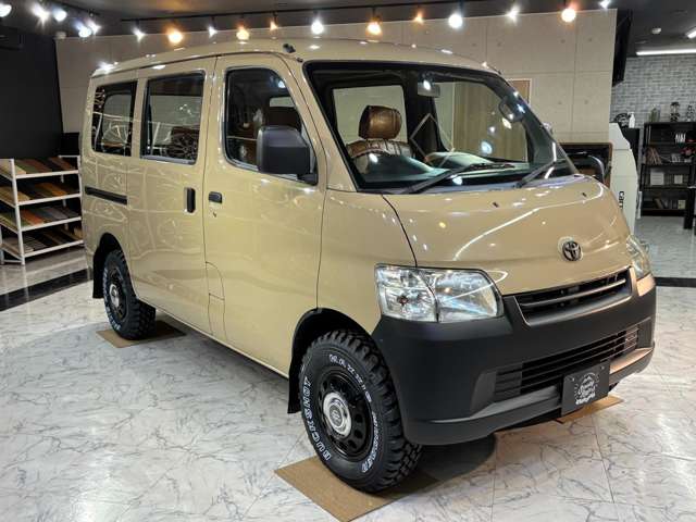 Toyota Town Ace Van 3