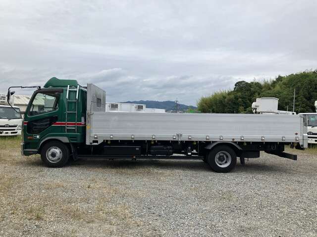 Mitsubishi Fuso Fighter 8