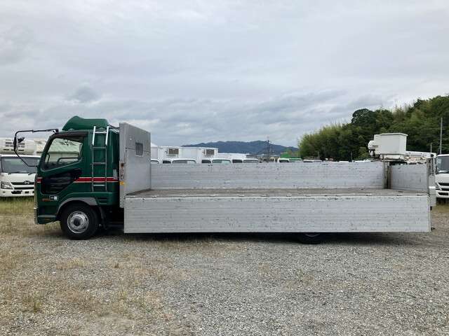 Mitsubishi Fuso Fighter 9