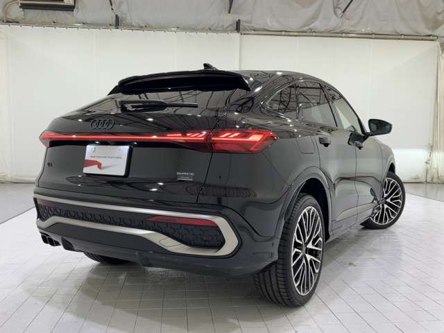 Audi Q5 Sportback 8