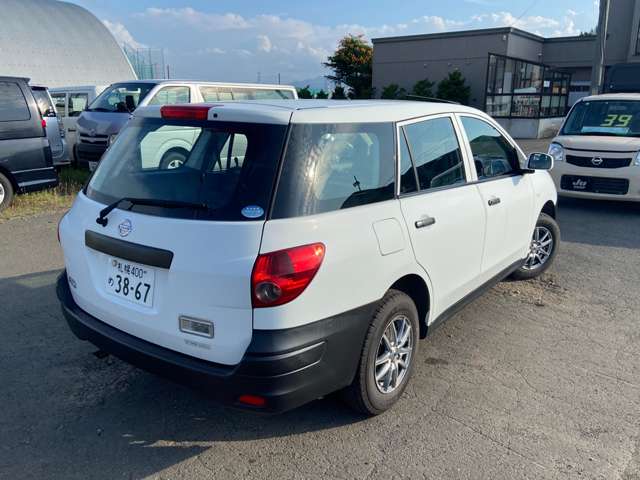 Nissan AD 11
