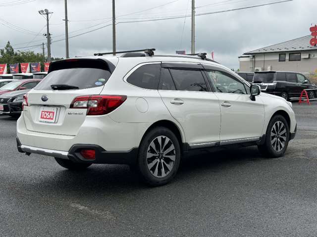 Subaru Legacy Outback 5