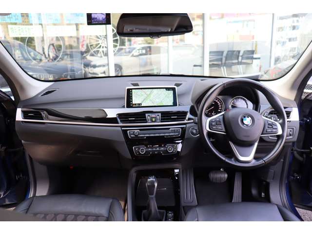 BMW X1 6
