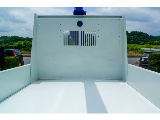 Isuzu Elf 11