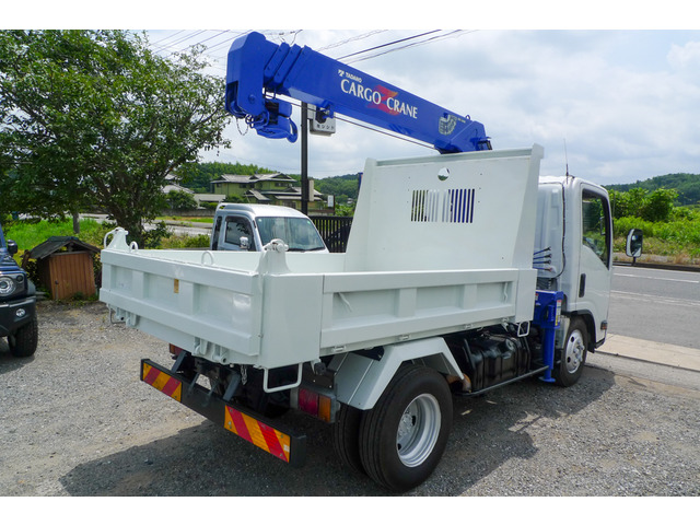 Isuzu Elf 6