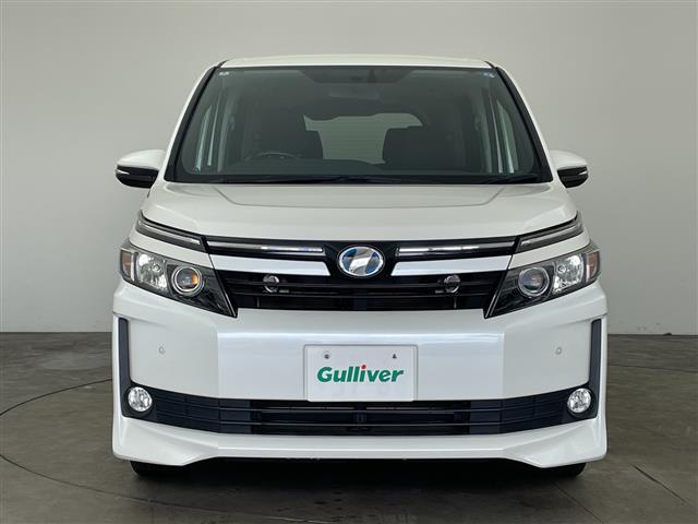 Toyota Voxy 6