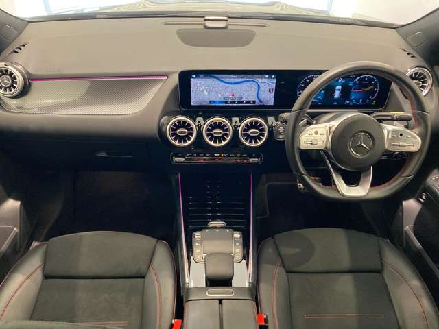 Mercedes-Benz GLA-Class 2