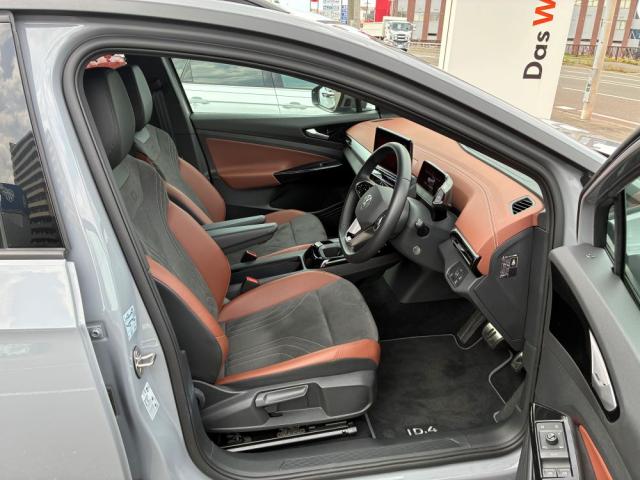 Volkswagen ID.4 10