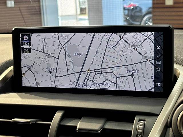 Lexus NX 4