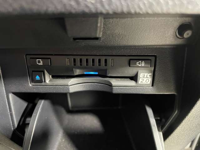 Toyota Vellfire 8