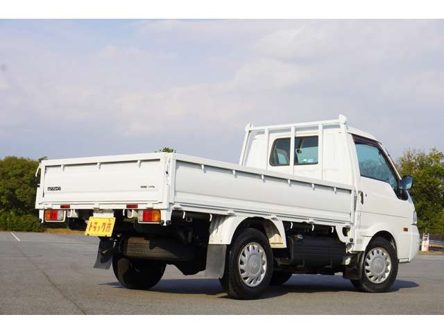 Mazda Bongo Truck 2