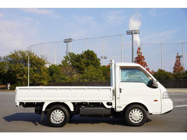 Mazda Bongo Truck 7