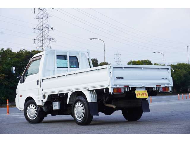 Mazda Bongo Truck 9