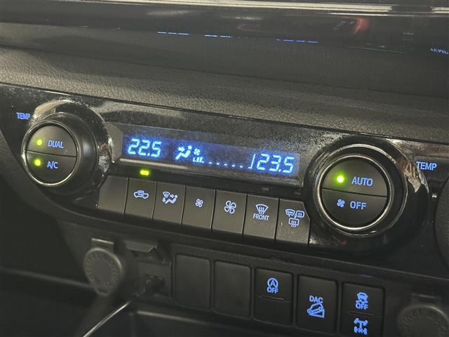 Toyota Hilux 10